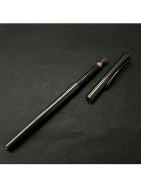 Tiffany & Co. Vintage Elsa Peretti Black Lacquer Fountain Pen Slim👝